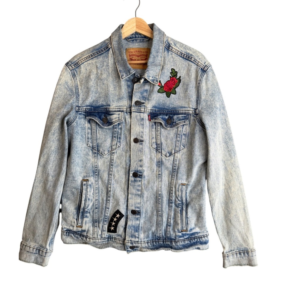 Levi's Denim Trucker Jacket Womens M Light Acid Wash Rose Patch Distressed Indie